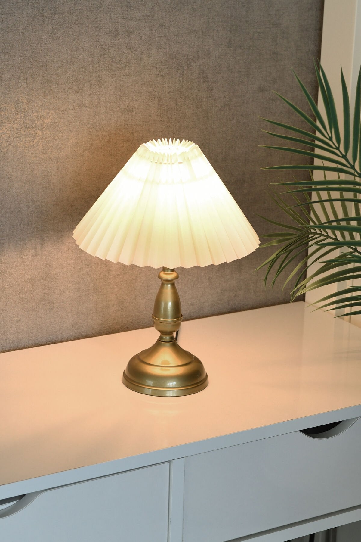 Zebra Modern Tasarım Eskitme Metal Abajur Şık Dekoratif Masa Lambası