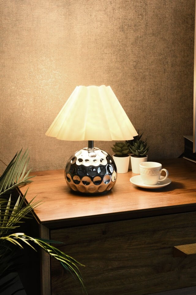 Raiden Modern Gümüş Dekoratif Abajur Premium Masa Lambası