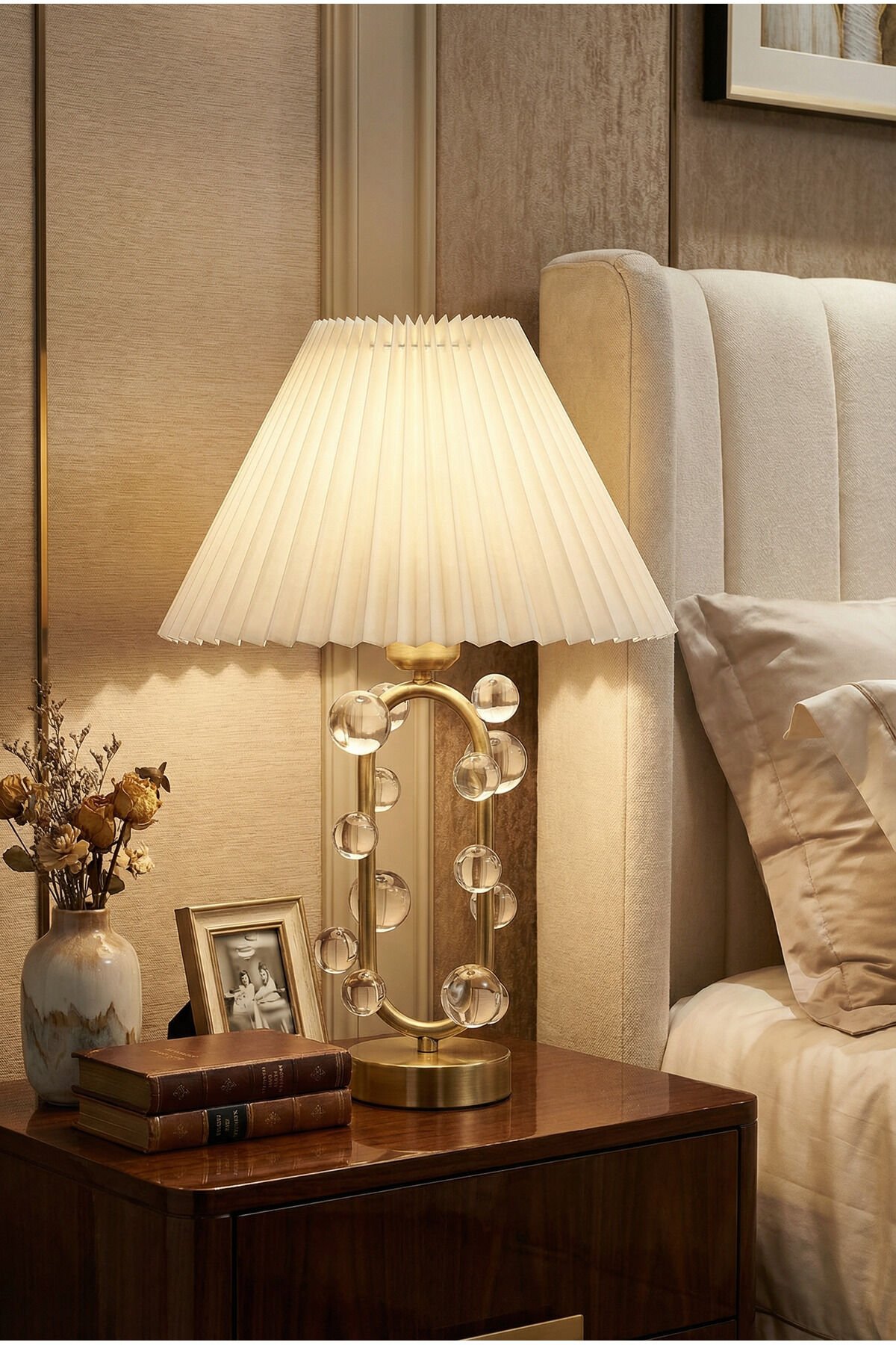 Mandes Modern Eskitme Dekoratif Abajur Kristal Aksesuarlı Şapkalı Premium Masa Lambası